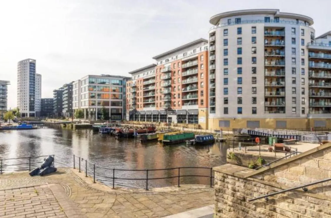Deluxe City Modern Apt&Free Parking No Balcony Leeds