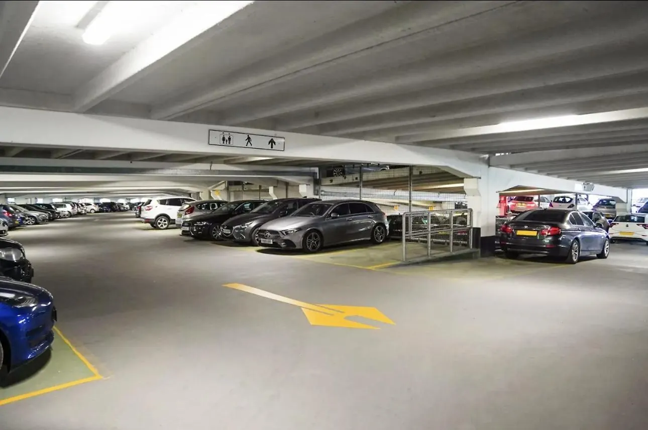 Deluxe City Modern Apt&Free Parking No Balcony Leeds  United Kingdom